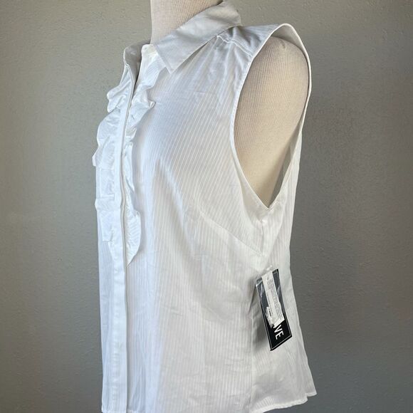 NWT Lifestyle Attitude Sleeveless Button Down Top - Picture 3 of 7